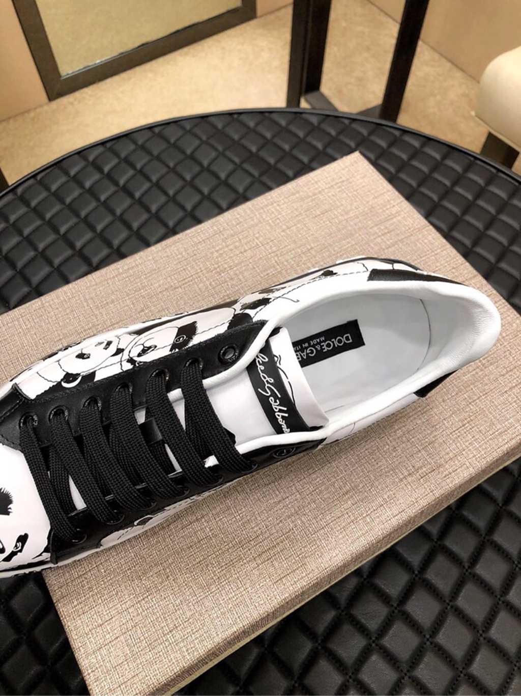 D*G sneaker